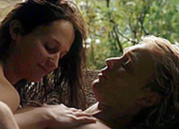 Alicia Vikander - Public Nudity, Naked Swimming - Kronjuvelerna (2011)