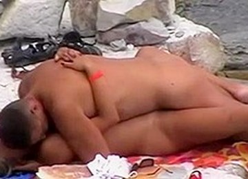 Secret Fucking At The Beach