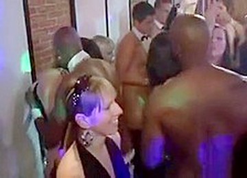 People Allover The Club Got Sucking Dripping Fucking Anyone