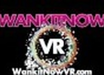 BIG TITS BLONDE DEMONSTRATES HOW YOU SHOULD WANK YOUR BIG COCK!