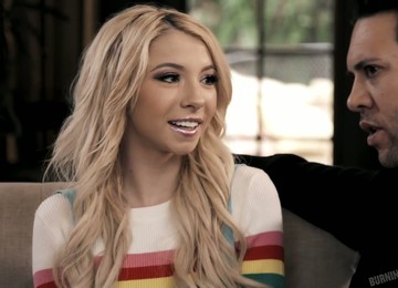 Kinky US Blondie Kenzie Reeves Is Ready To Share Dick With Tattooed Hooker