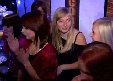 Amateur Sluts Partying Like Crazy At The Strippers Club