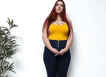 PAWG With Big Tits Creampied During Calendar Audition