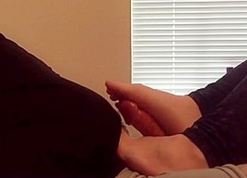 Barefoot Forward Footjob