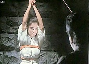 Ran Masaki - Beautiful Teacher In 'Torture Hell' (1985)