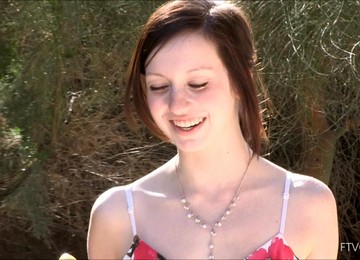 On Lunch Break Food Fetish Amateur Fucks Her Food