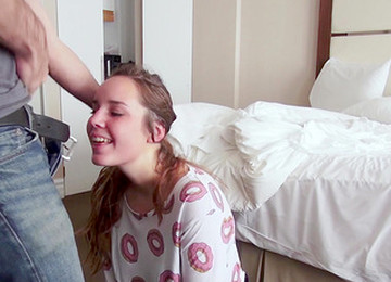 Alluring Teen Gets Picked Up And Convinced Into Fucking On Cam