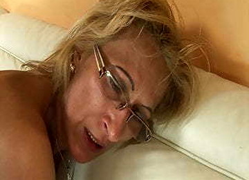 Horny Grandma Enjoys Rimming With Stepson