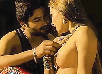 Zoya Rathore, Desi Tadka S02 E01, Nude Scenes