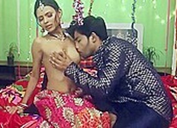Bhabhi Has Sex, Kissing Pussy, Honeymoon