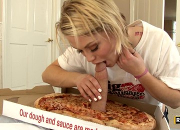 Ash Hollywood Is Horny For The Hotdog!