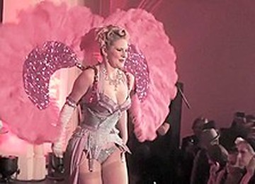 Burlesque Strip SHOW 007 Marlene Von Steenvag Get Happy