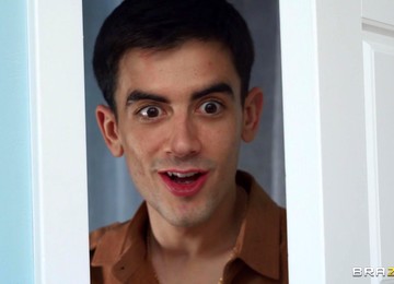 Jordi El Nino Polla Joins To Threesome Sex With Halle Hayes