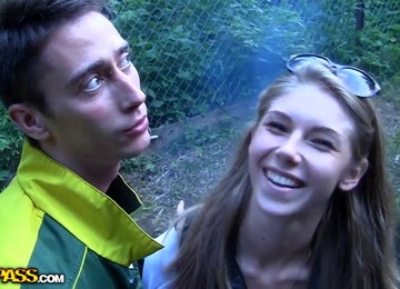 Amateur Porn Girlfriend Sex Tape - Pick Up