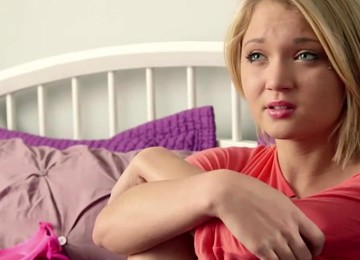 Small Breasted Bimbo Has Her Delicate Pussy Boned By Older Guy