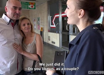 Swingers Get Laid In Public