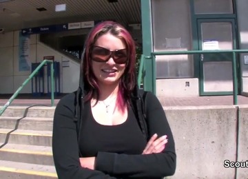 German Homeless Teen Get Seduce To First Time - Handjob