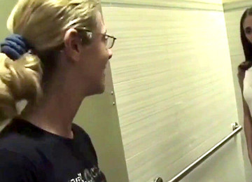 Farting Long, Public Femdom, Face Farts