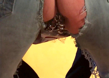 Pissing Jeans, Jeans Pissen, Piercing Pissing