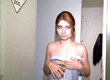 Cuckold Gangbang, House Wife