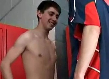 Twink Barebacks Amateur Ass In Locker Room