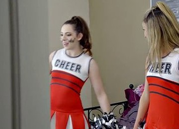 Teen Cheerleader Fucks Her Stepbrother