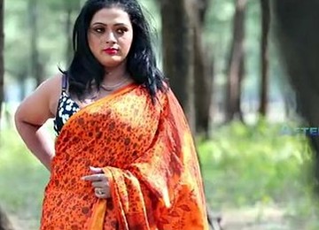 Bengali Beautiful Lady Body Show