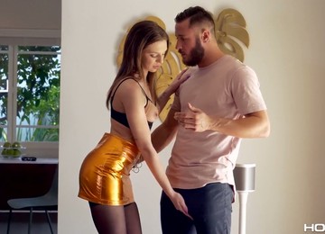 Hot Like Fire Sweetie Tiffany Watson Takes Fat Cock Deep Into Her Anus