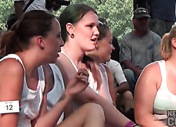 Wet Tee Shirt Contest Where Girls Go Topless