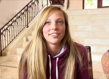 Naughty Blonde Teen Dazzles You With Her Beauty