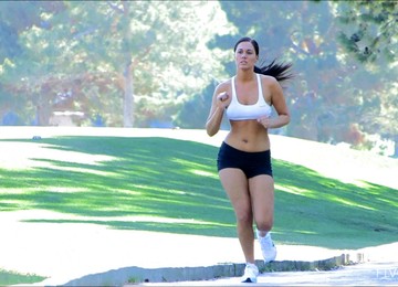 Jogging Brunette Shows Off Her Tits