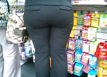 That Blonde Lady Ass Booty