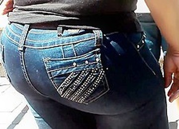 Meaty Bubble Ass Wide Hips Cute Lil Feet