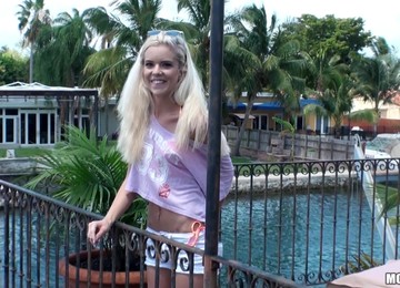 Cowgirl With Small Tits Enjoys Shaved Pussy Nailed On Pov