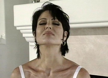 Ravishing Cougar Anna Malle Is Down For Some Double Penetration