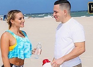 Cali Carter In Muscled Babes Do It Better - TheRealWorkout