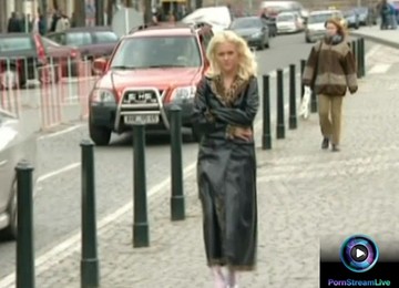 Pretty Babe Got Lost And Found A Stranger To Fuck At Th