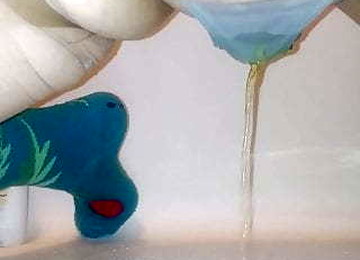 Crossdressing Sissy Water Sports