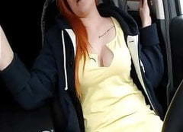 Cam Girl Car Orgasm