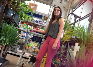 Nice Ass In The Mall