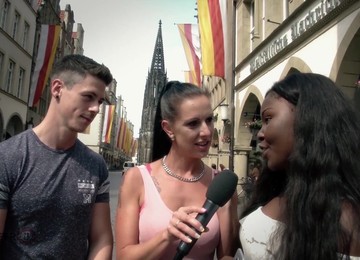 Random Thick Ebony Babe Fucks A Stranger