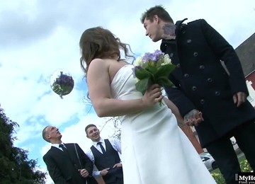 Olga Cabaeva Just Got Married And The Minute Her New Husband Looks The Other Way