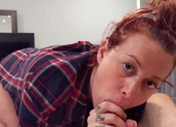 Lola Gives Quickie Blowjob In Plaid Flannel