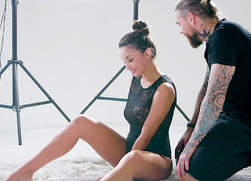 Fine Girl Strips During Photo Session To Fuck Like A Whore