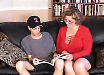 Aunt Needs His Young Cock In Her Slutty Box