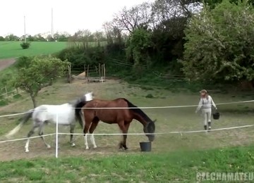 CZECH AMATEUR PORN - BEAUTIFUL BIG-TITTED GIRL WITH AN AMAZING VAGINA