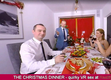 Vr, Sotto Il Tavolo, Pod Stołem