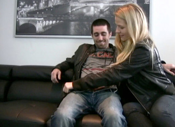 Jerk For Her, Haciendo Una Paja Por Dinero, Jerk