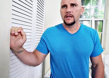 Short Haired Teen Gets Fucked And Facialized In The Bathroom