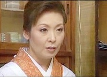 Japanese Mom H Gets Her Hairy Snatch Licked And Fucked Hard